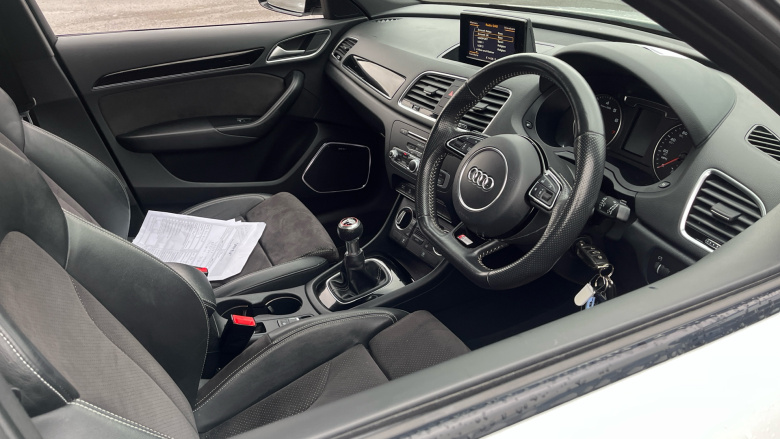 Audi Q3 1.4T FSI Black Edition 5dr Petrol Estate